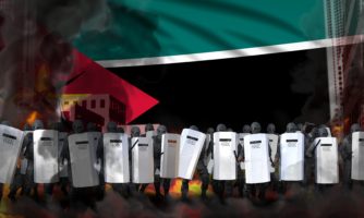 אור בקצה המנהרה: שוטרים במוזמביק הורשעו עקב ירי לא-חוקי במפגינים